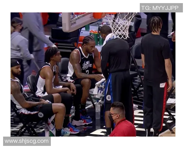 足球球星死亡凝视：探索他们生死瞬间背后的心理与遗产