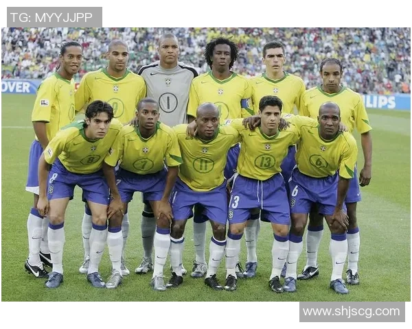 黑帮球星足球：竞技与暴力交织的球场传奇与阴暗世界的碰撞